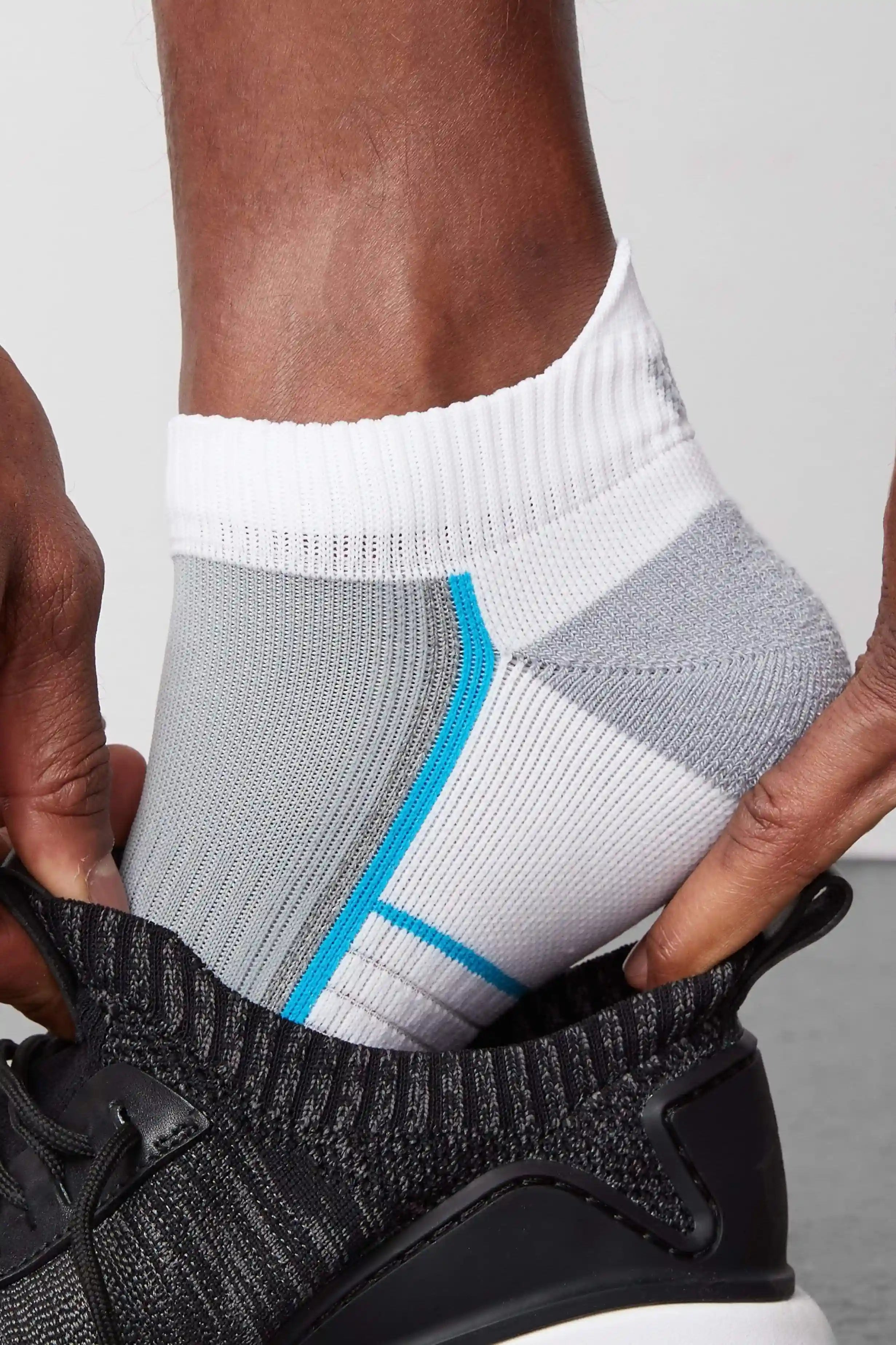 3-Pack AIRKNITˣ Ankle Socks