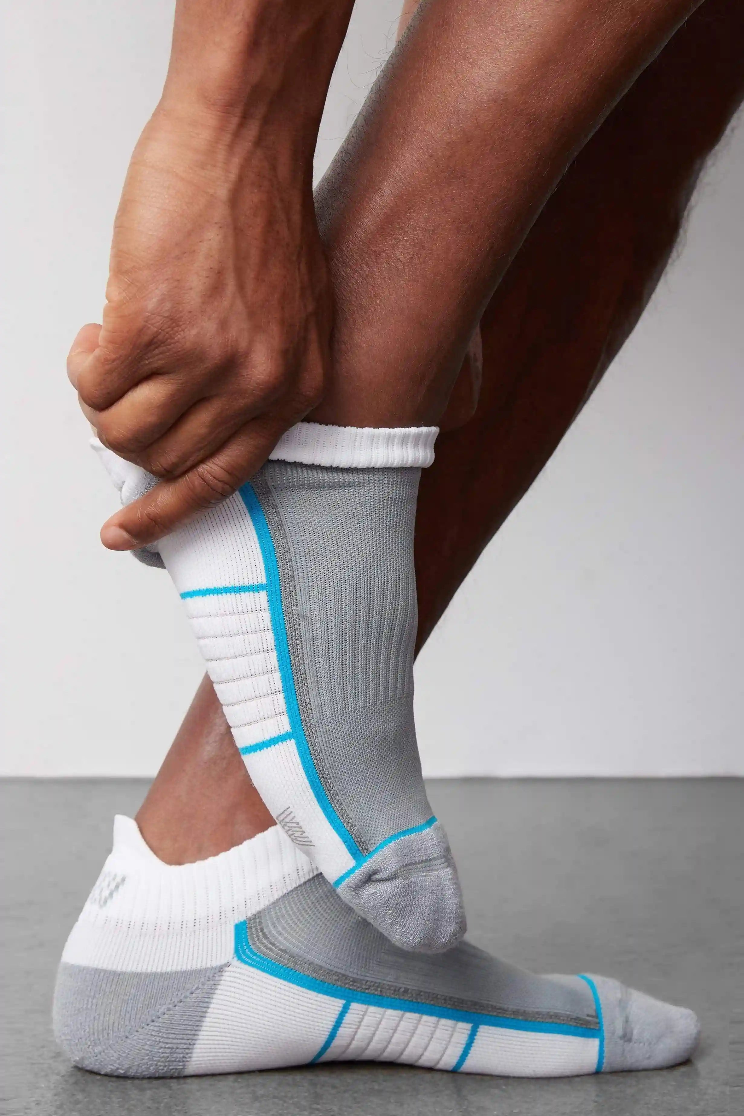3-Pack AIRKNITˣ Ankle Socks